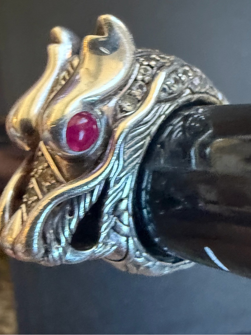 John Hardy ‘Year of the Dragon’ Sterling Silver Dragon Ring w/ ruby & sapphires - Picture 13 of 15